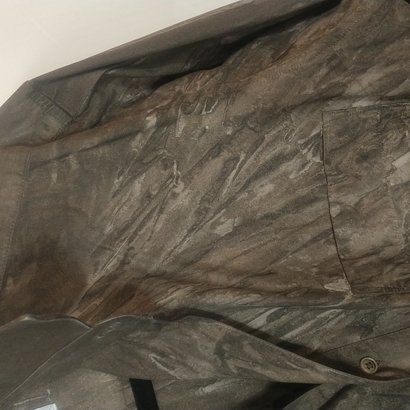 Hand finished White Dove oversized button up artisan made - Picture 3 of 8